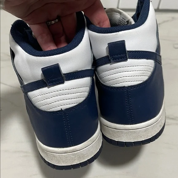 Nike high tops dunks ? Navy blue youth sz 6 Euro 38.5 like 7-7.5 - Picture 4 of 7